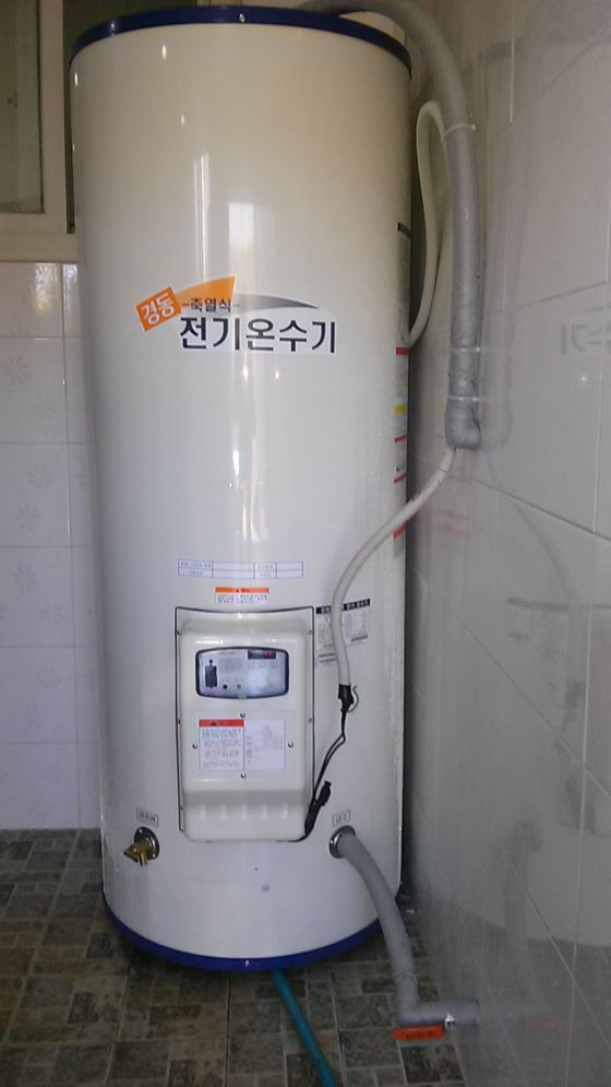 달성군 하빈면 하산리 태역폐차장 경동스텐전기온수기440L설치