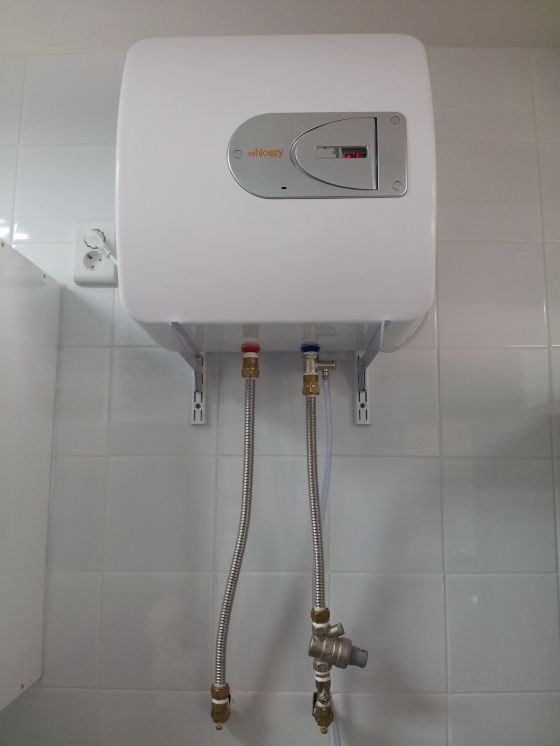 수성동파리바게뜨경동전기30L온수기설치현장