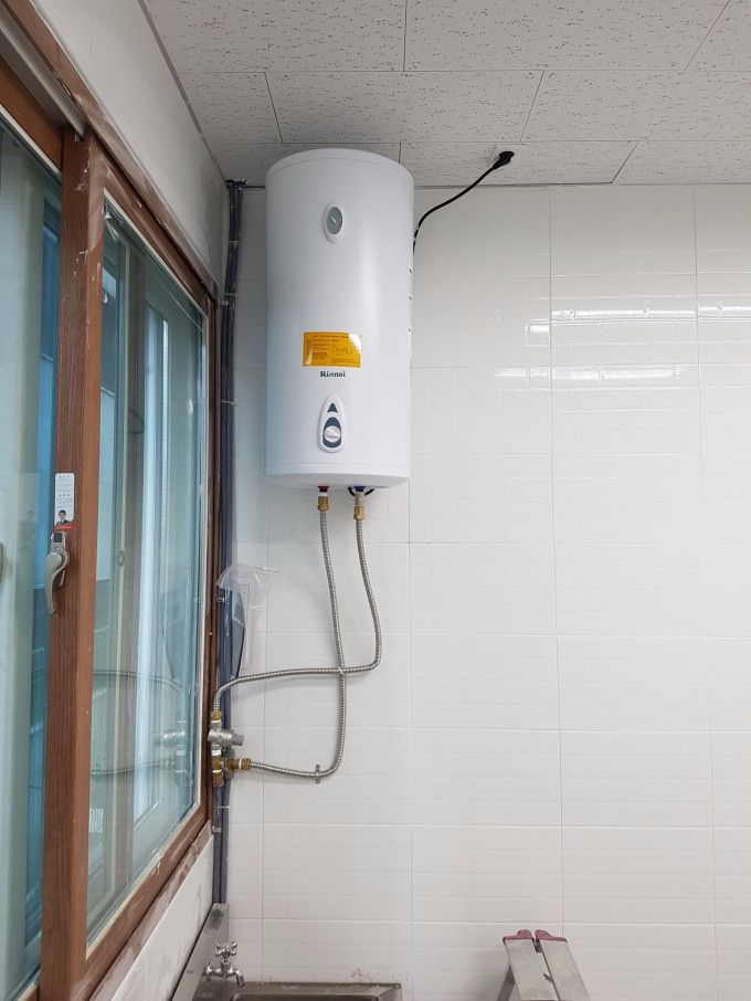 한국야쿠르트 각산점 린나이전기온수기 50L 설치