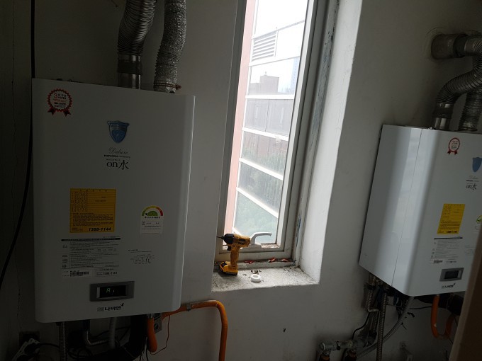 태평로 푸른병원 경동콘덴싱가스보일러 NCN43LD 2대설치