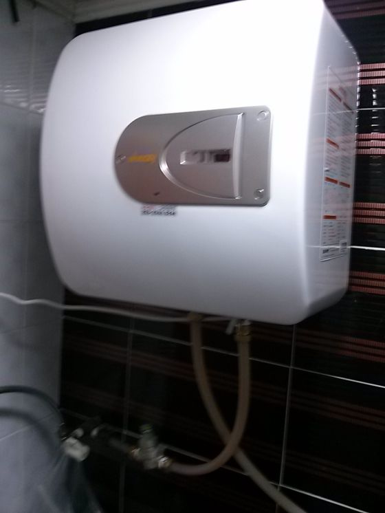 남산동화림보쌈경동전기온수기30L설치현장