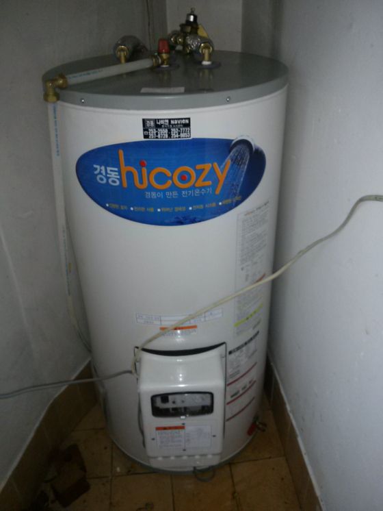 태전동 주택 경동 법랑전기온수기 240L 설치