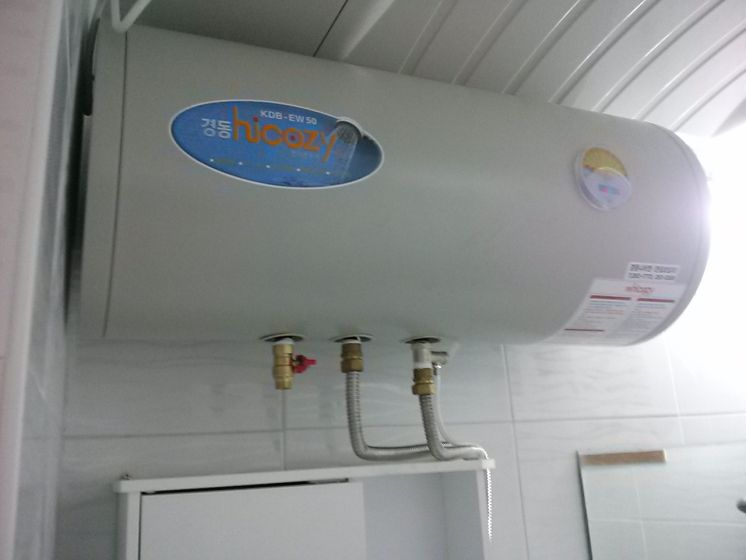 용산동피부샵경동온수기50L설치현장