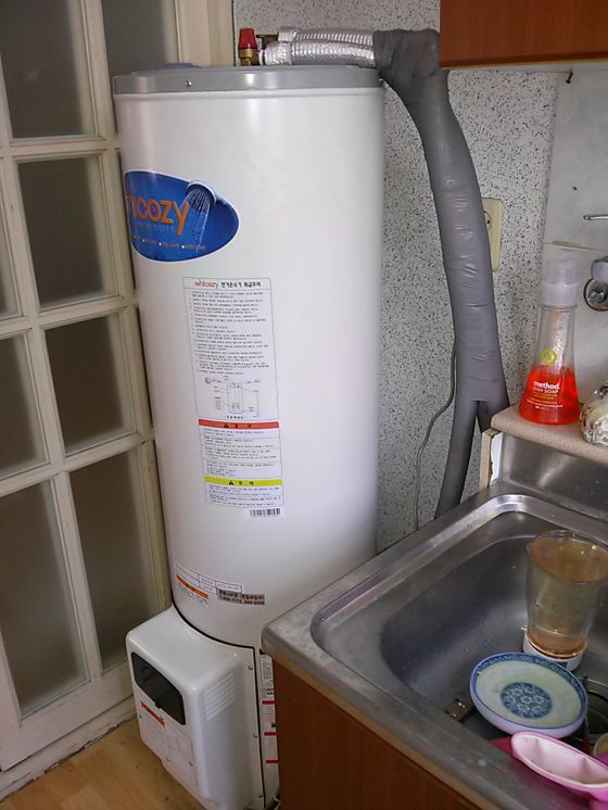 본동그린빌라트경동법랑전기온수기140L설치현장