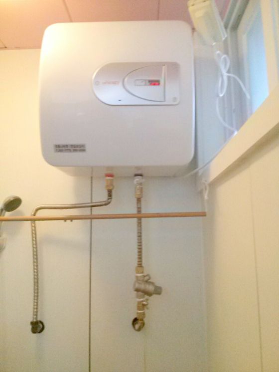 다사초등학교숙직실경동온수기30L설치현장