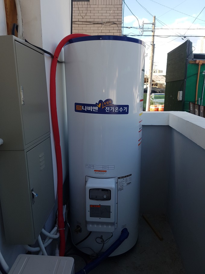 북내동 애가게스트하우스II 경동스텐전기온수기 440L 1대 &140L 2대 설치